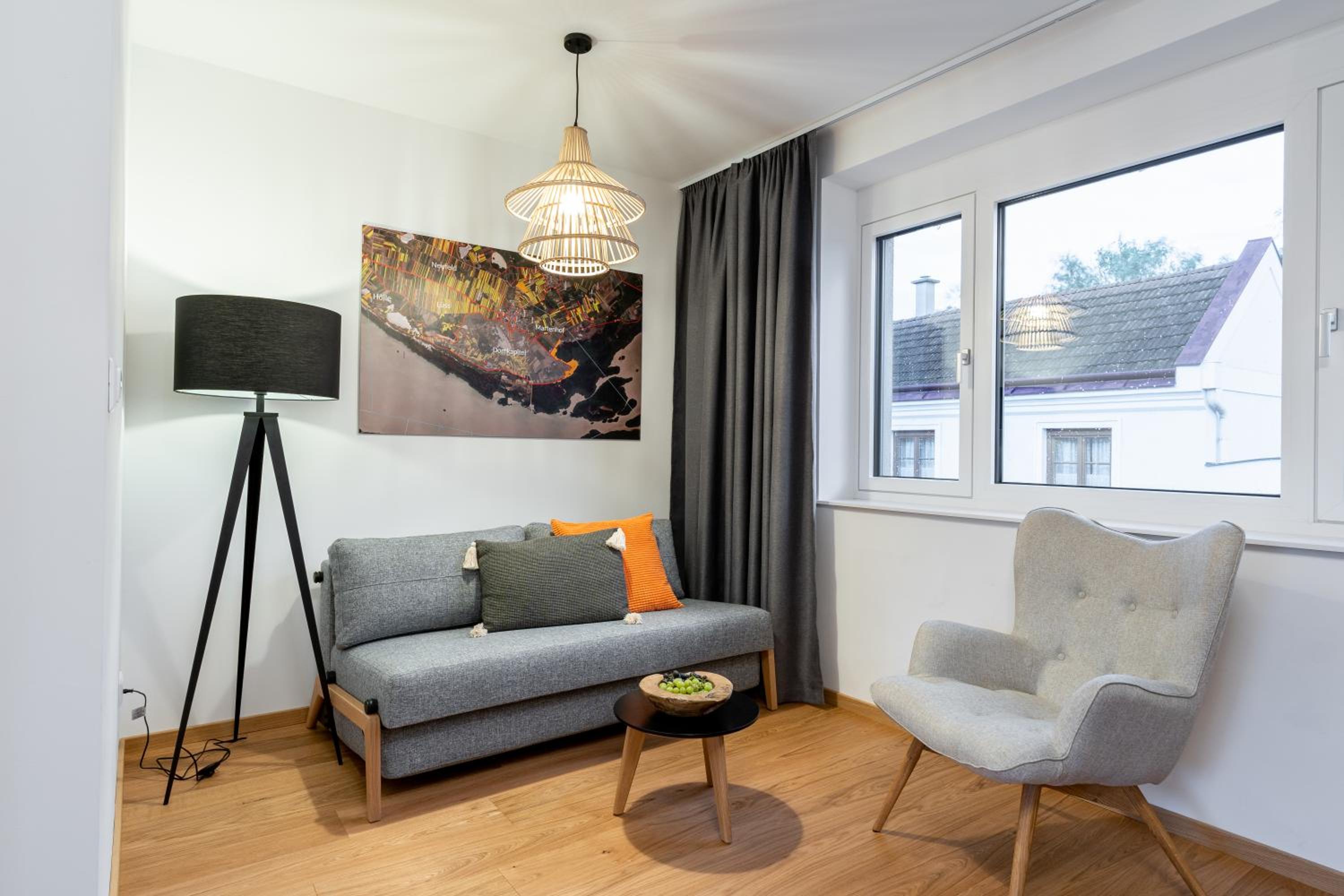 One-Bedroom Apartment - Photo 7