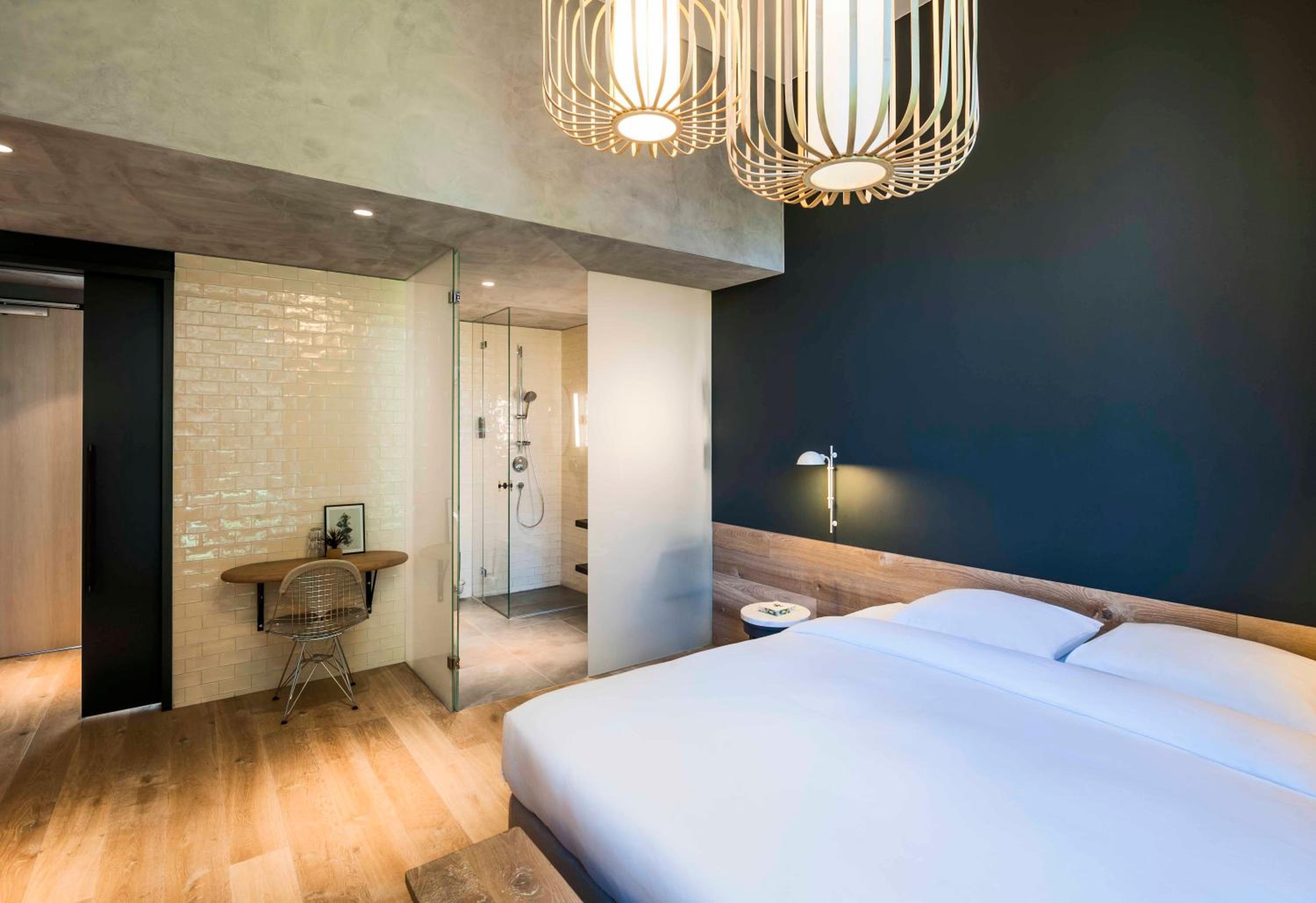 Deluxe Junior Suite