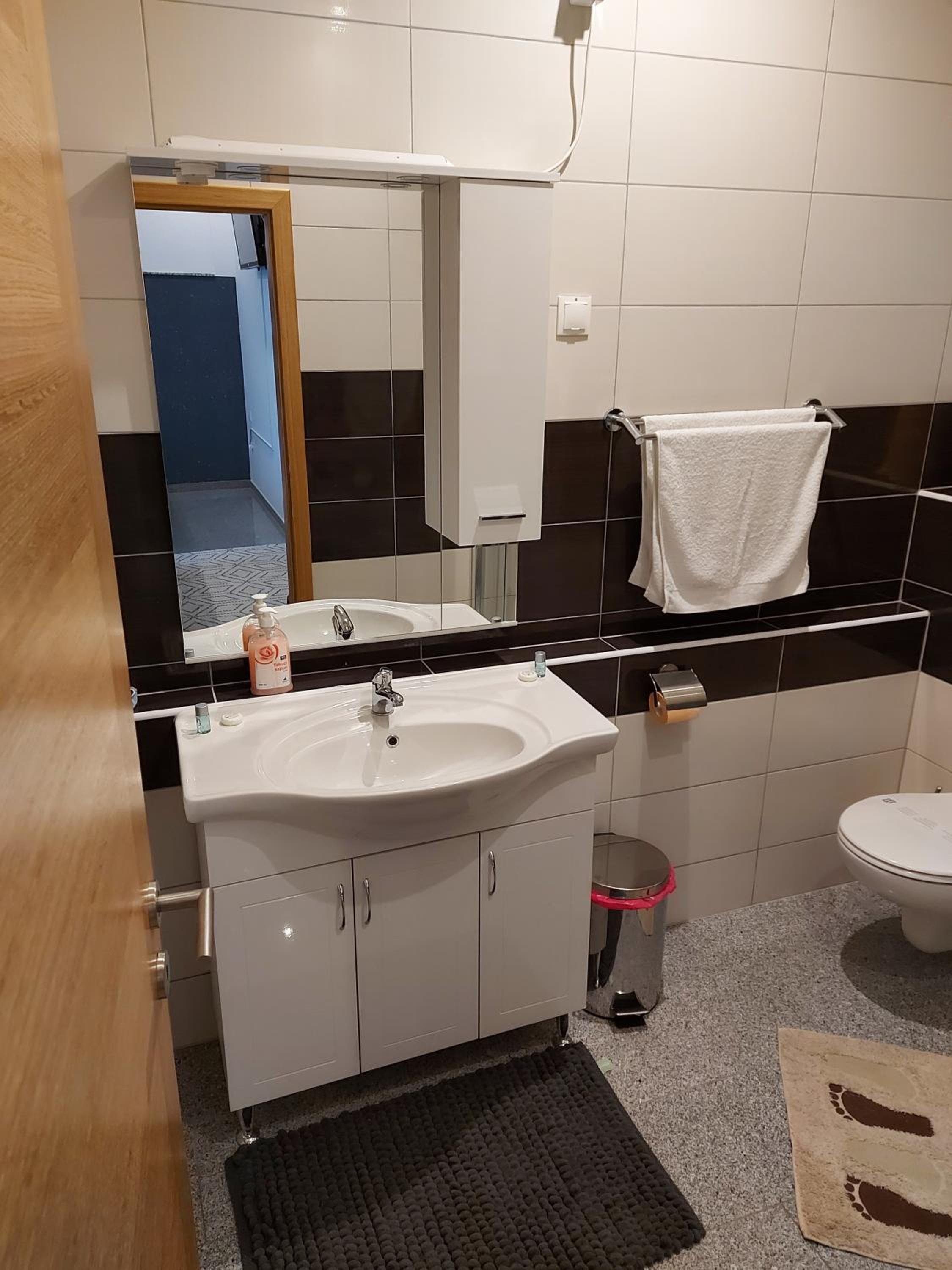 Classic Quadruple Room - Photo 6
