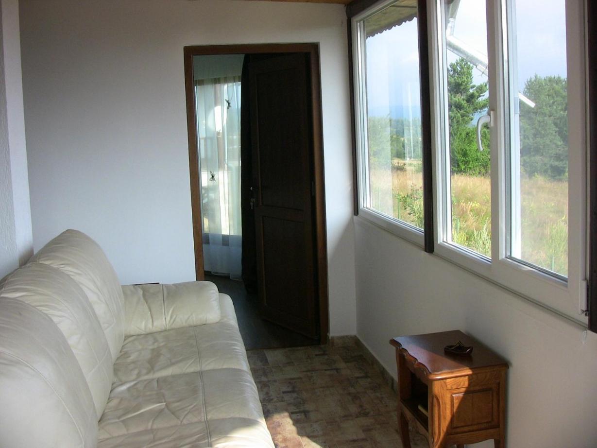 Three-Bedroom Villa photo 3