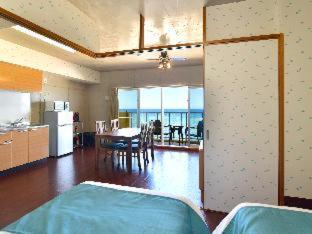 Economy Triple Room photo 3