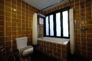 Deluxe Twin Room - Photo 2