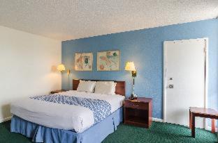 Standard Queen Room photo 2