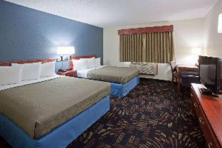 King Room with Roll-in Shower - Mobility Access/Non-Smoking