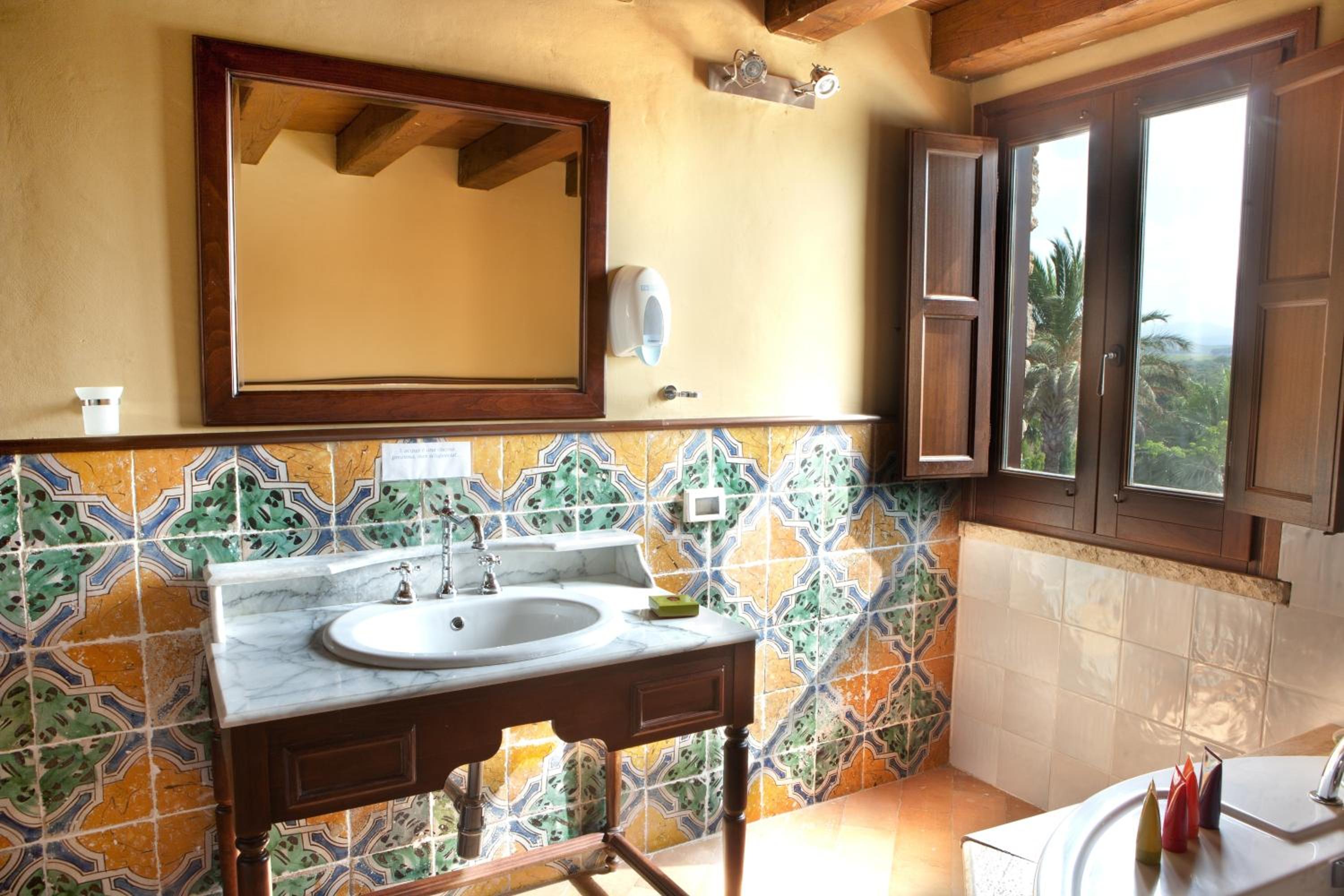 Executive Suite photo 2
