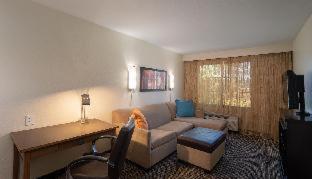 King Room - Disability Access - Non-Smoking