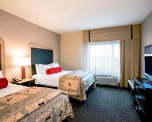 King Suite - Hearing Accessible/Non-Smoking - Photo 3