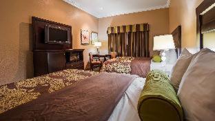 King Suite with Walk-In Shower and Spa Bath - Disability Access/Non-Smoking - Photo 4