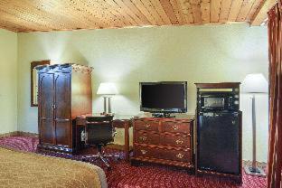 Standard Double Room with Two Double Beds - Non Smoking - Photo 1