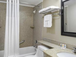 Standard Double Room with Two Double Beds - Non Smoking - Photo 8