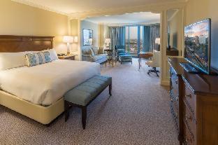Superior Tower King Room  - Photo 1
