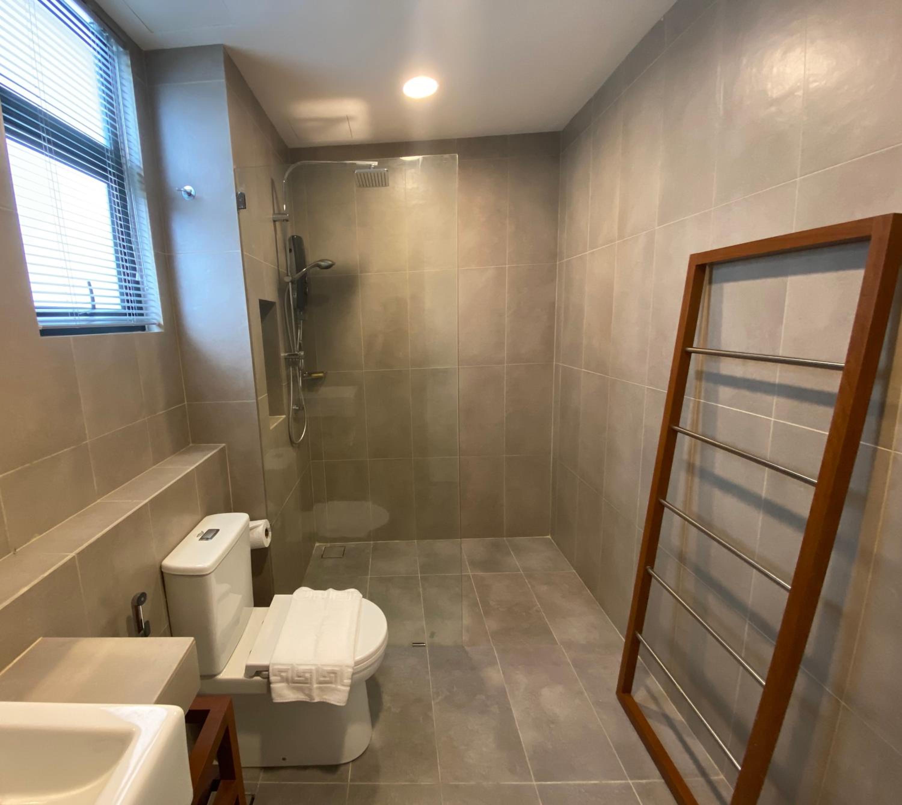 Two-Bedroom Apartment - Photo 21