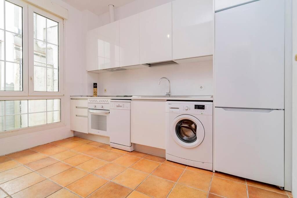 Three-Bedroom Apartment photo 3