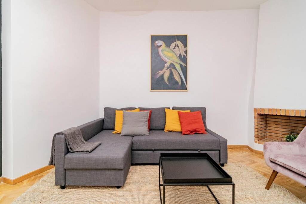 Three-Bedroom Apartment photo 2