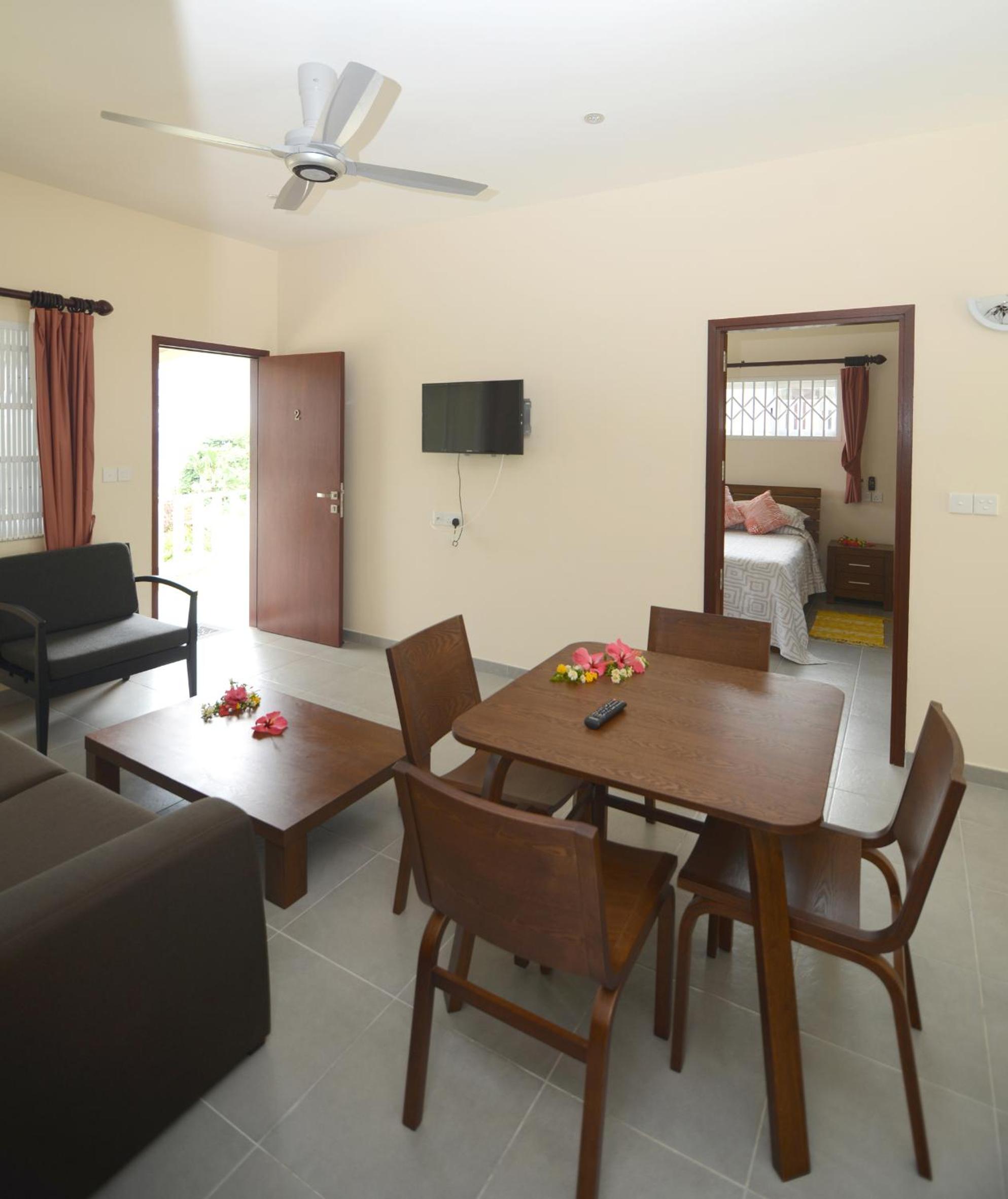 One-Bedroom Chalet For Disabled Guests