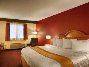 Queen Room - Mobility Access