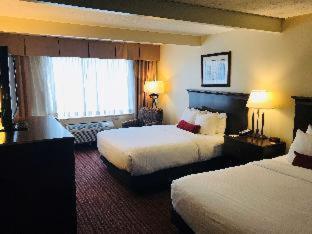 Queen Room with Bath Tub - Disability Access/Non-Smoking  - Photo 1