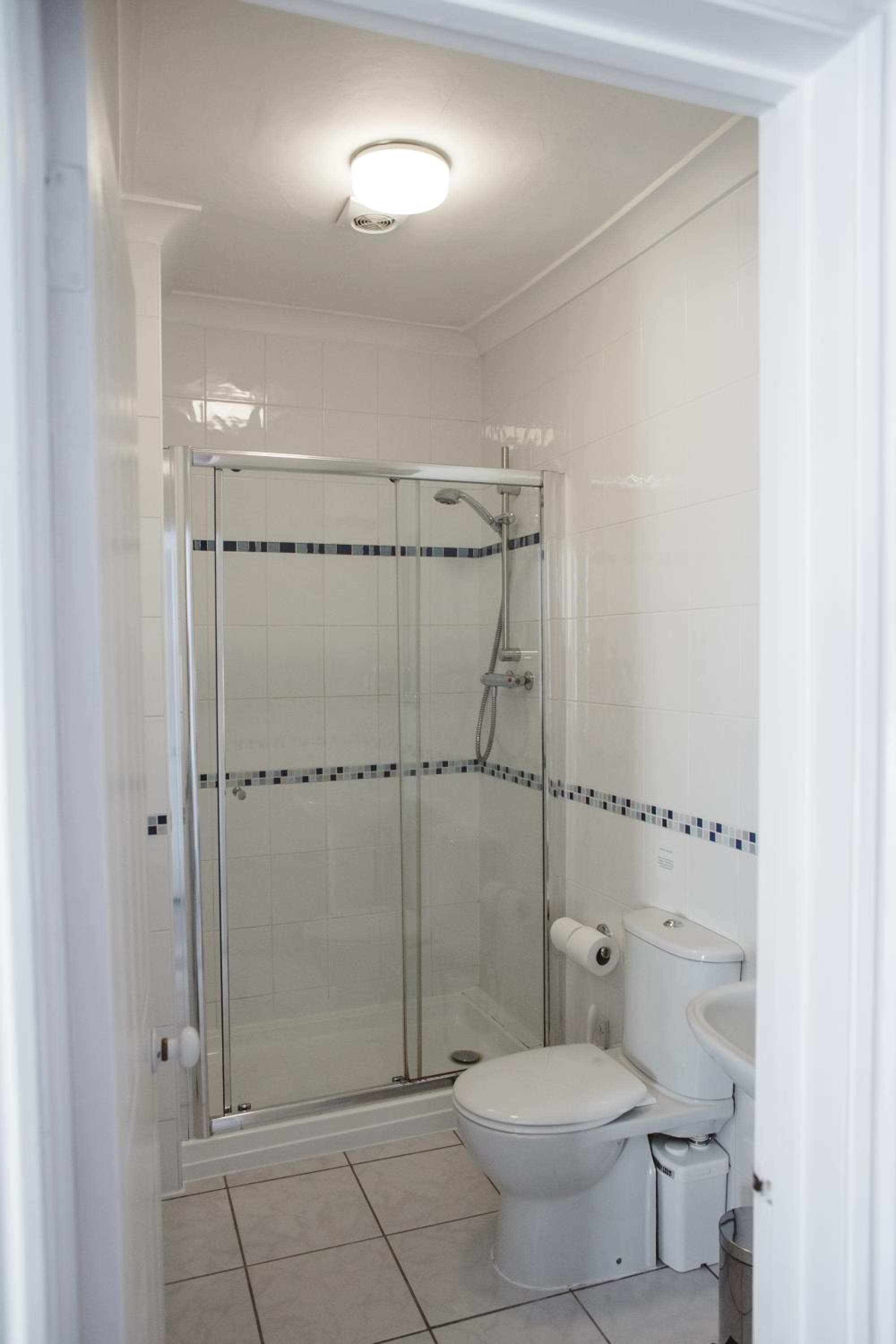 Large Double or Twin Room photo 2