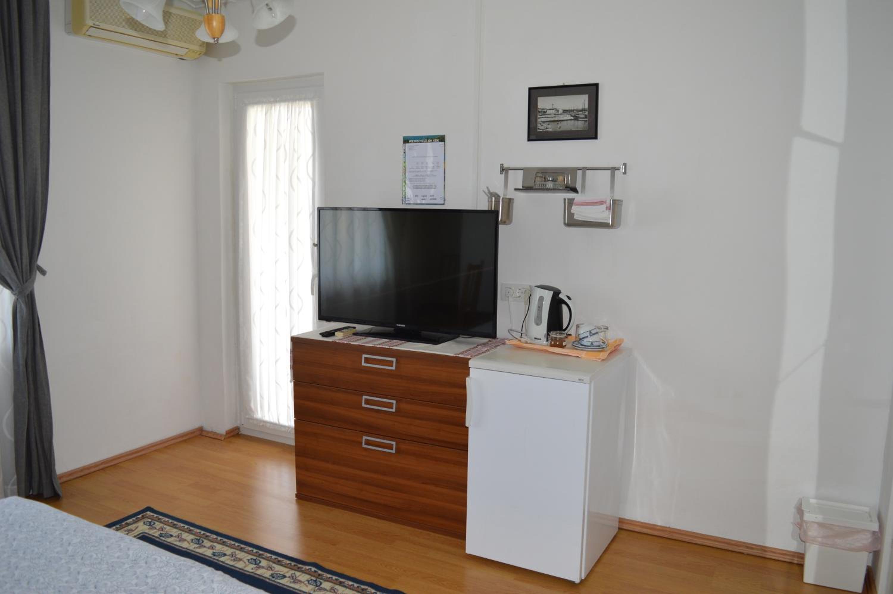 Double Room with Sea View photo 2