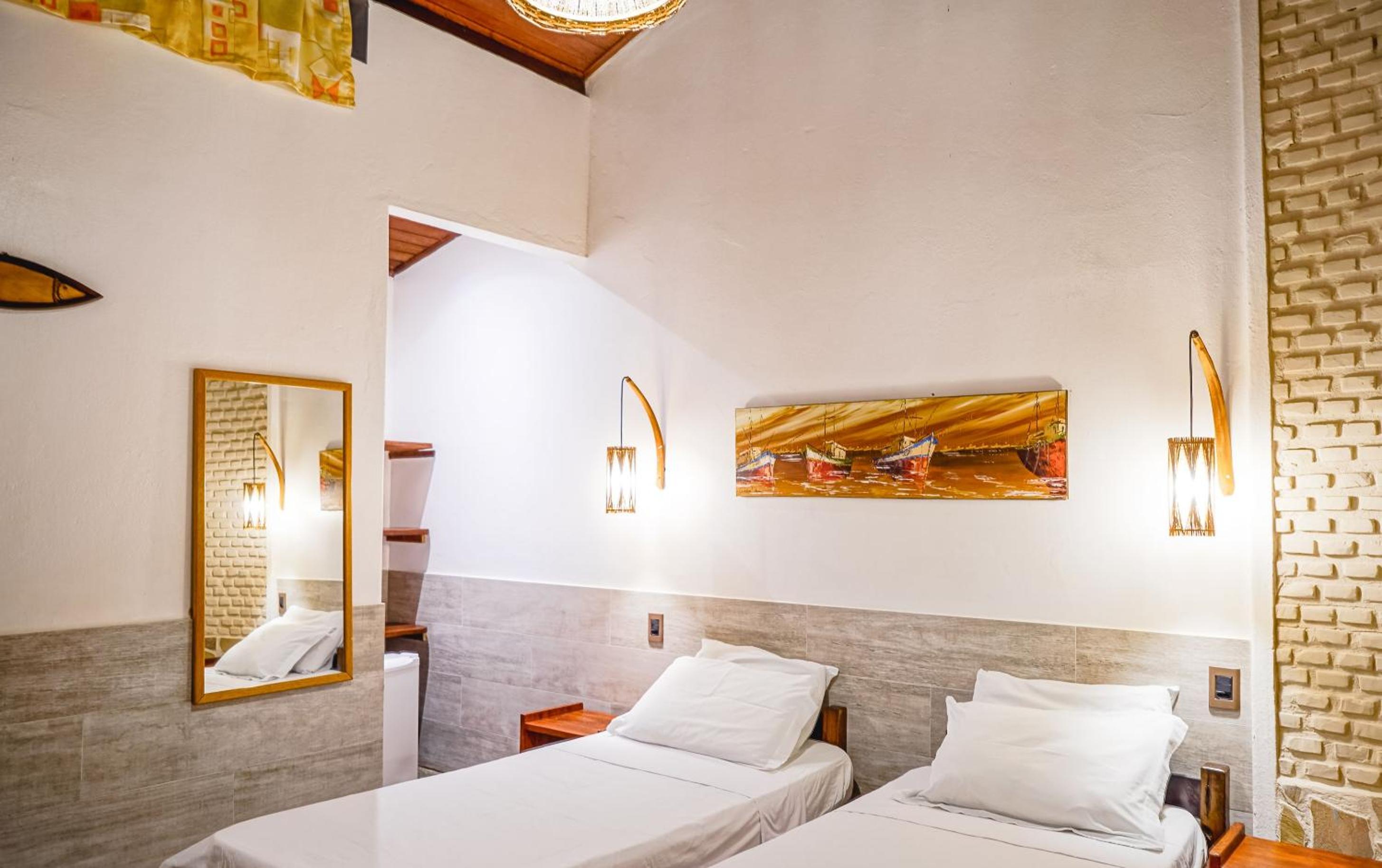 Double or Twin Room with Balcony and Garden View photo 3