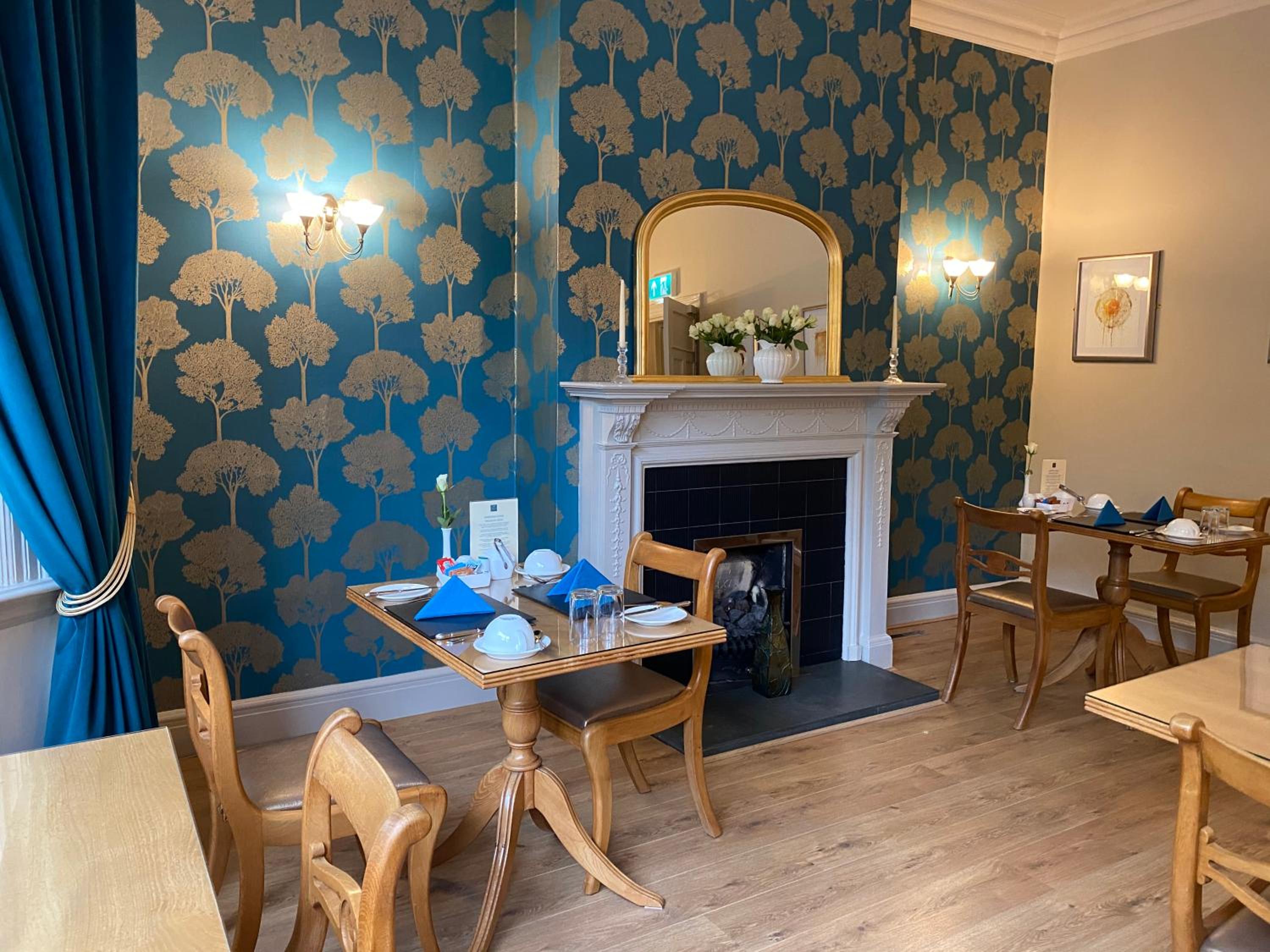 King Room with Ensuite - Photo 10