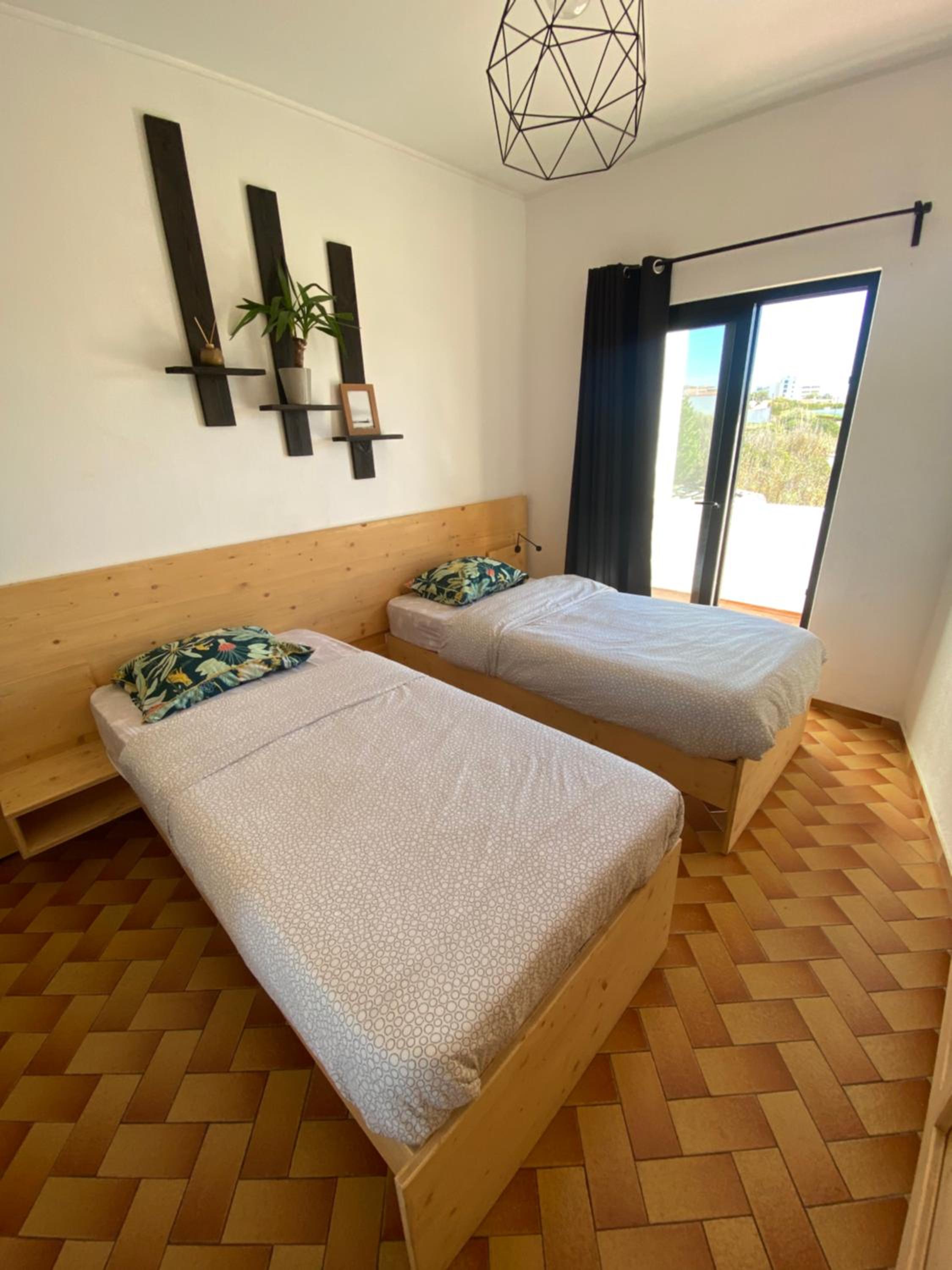 Double or Twin Room with Shared Bathroom photo 2