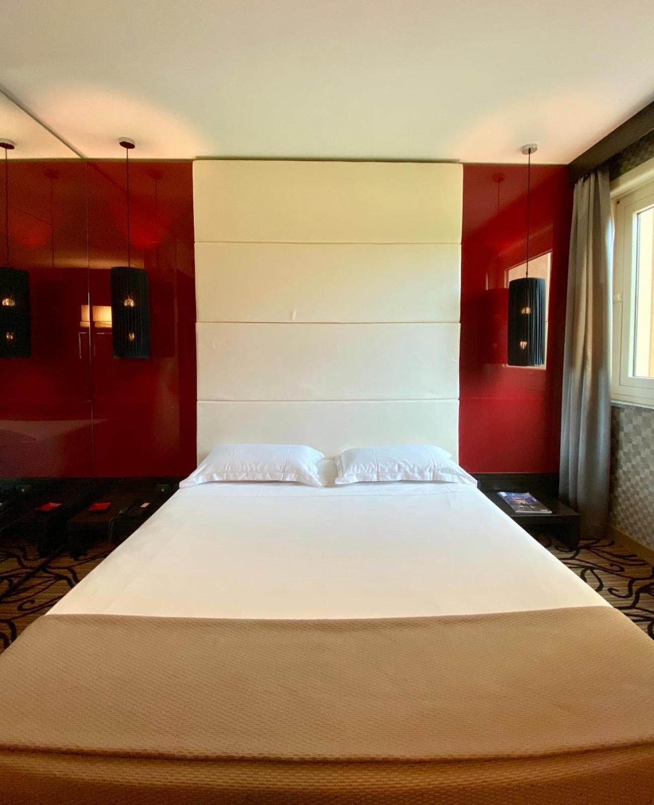 Standard Double Room - Photo 3
