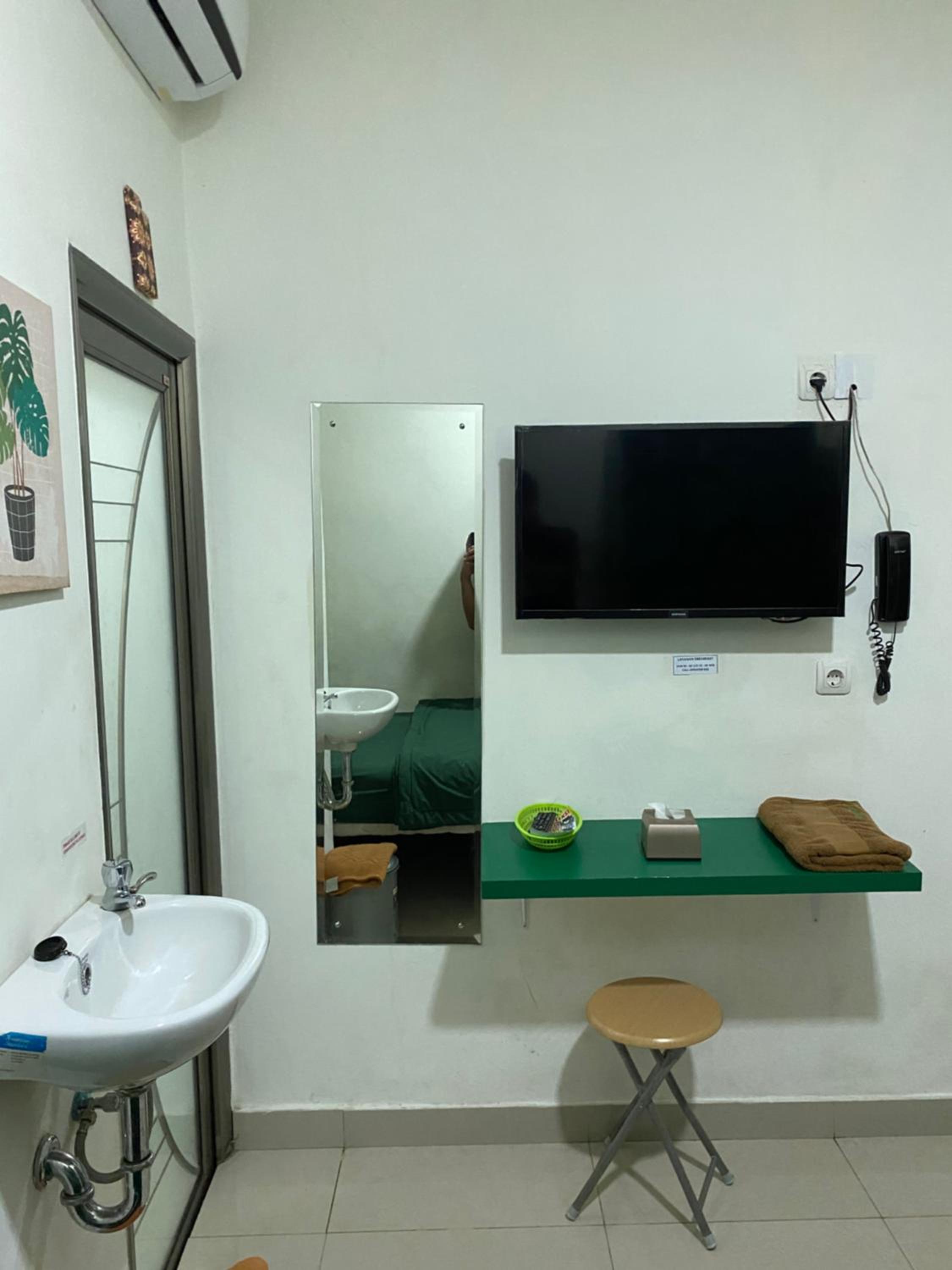 Single Room photo 3