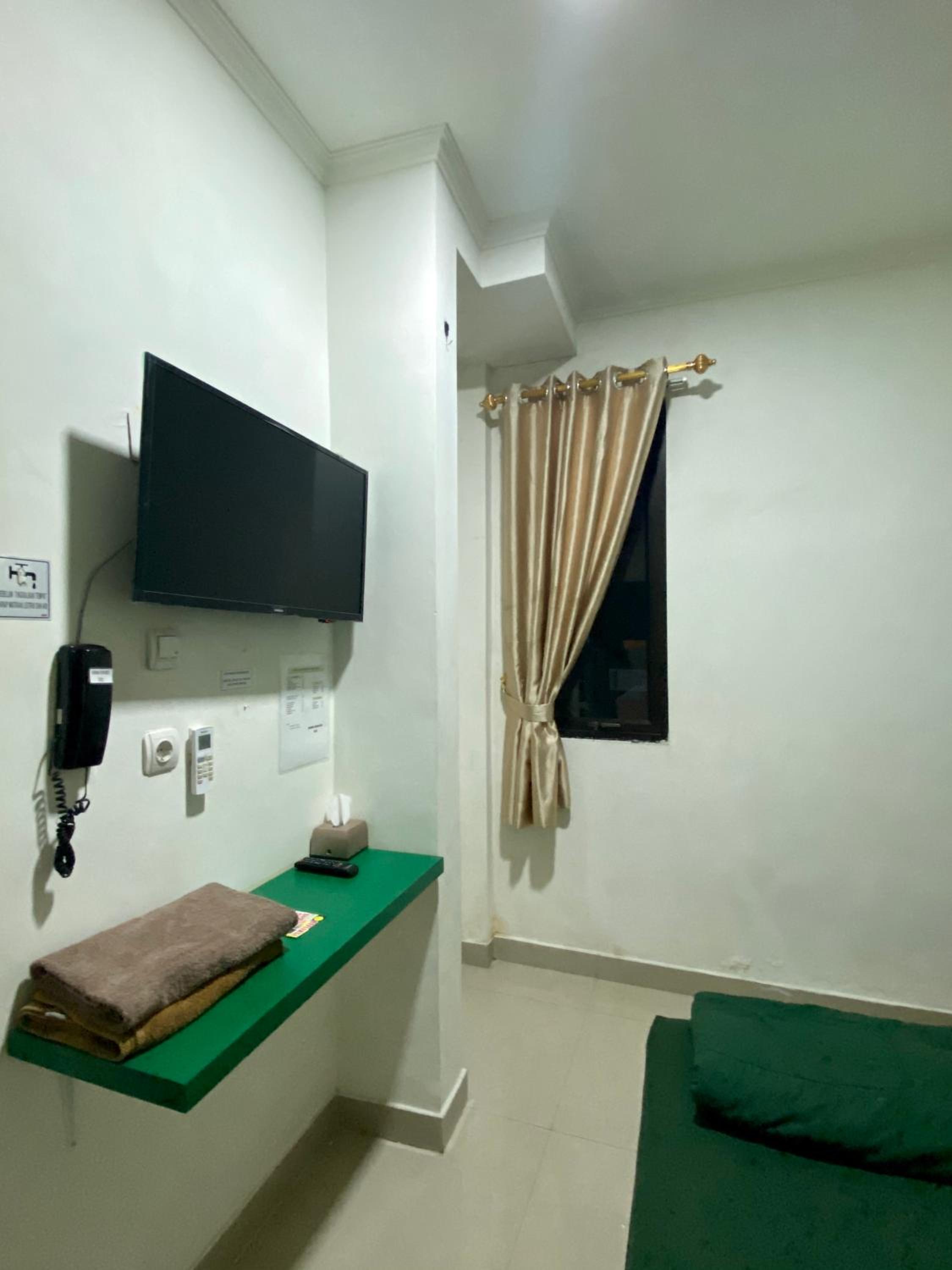 Twin Room - Photo 4
