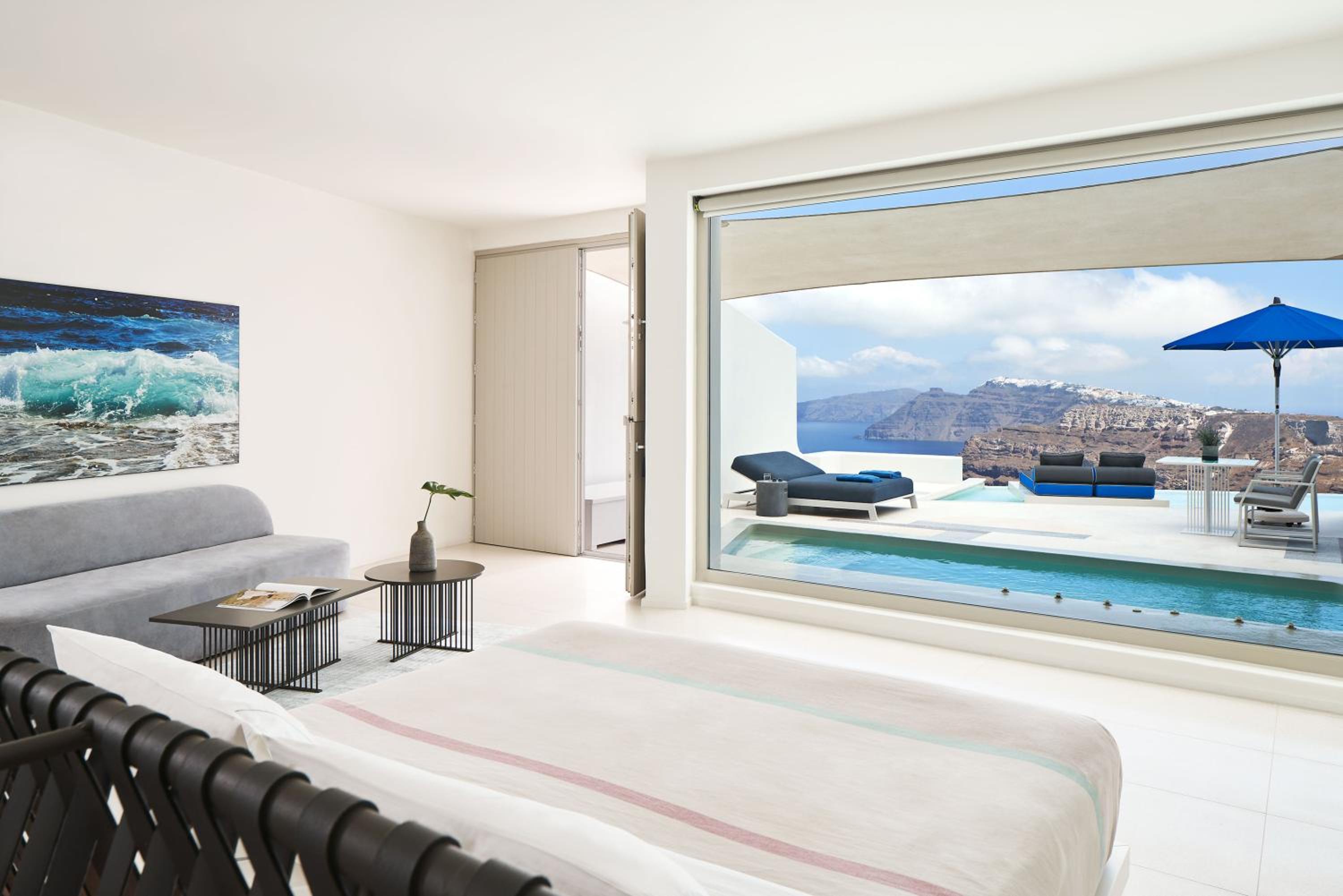 Sugarmoon Suite with Heated Plunge Pool, Infinity Pool, and Caldera View - Photo 9