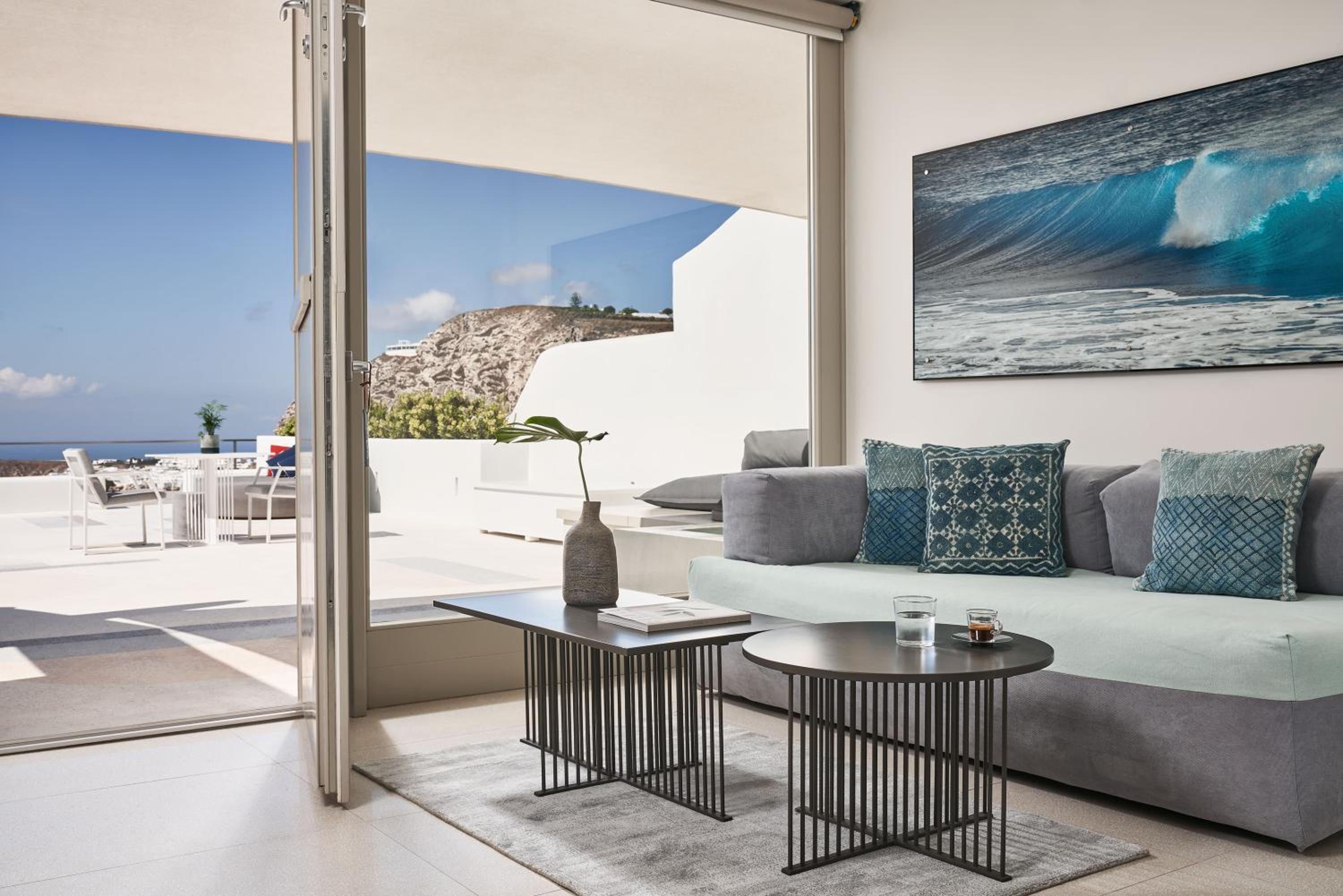 Sugarmoon Suite with Heated Plunge Pool, Infinity Pool, and Caldera View - Photo 21