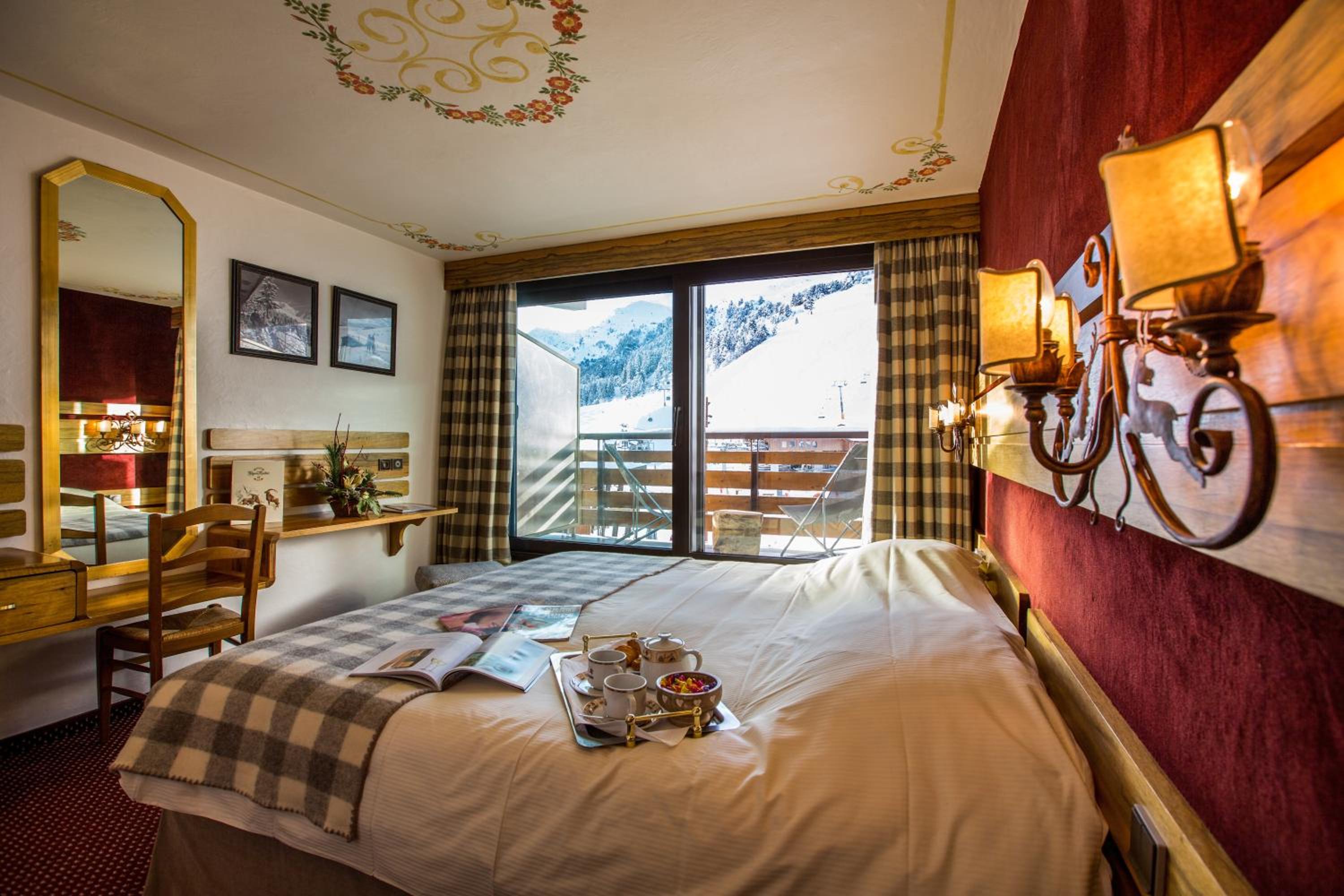 Double room with ski slopes view - South Side