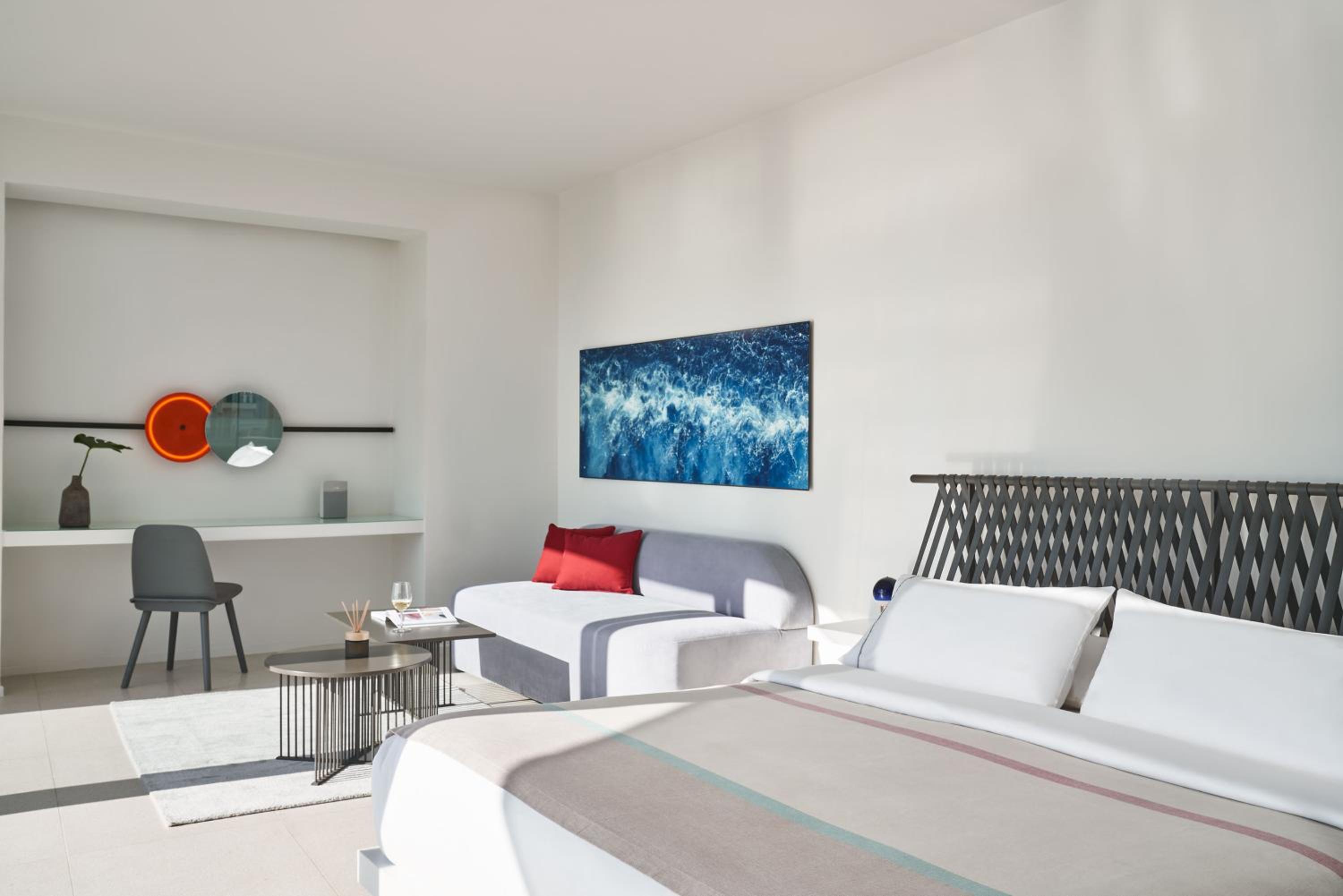 Private Unlimited View Suite with Heated Plunge Pool and Caldera View photo 1