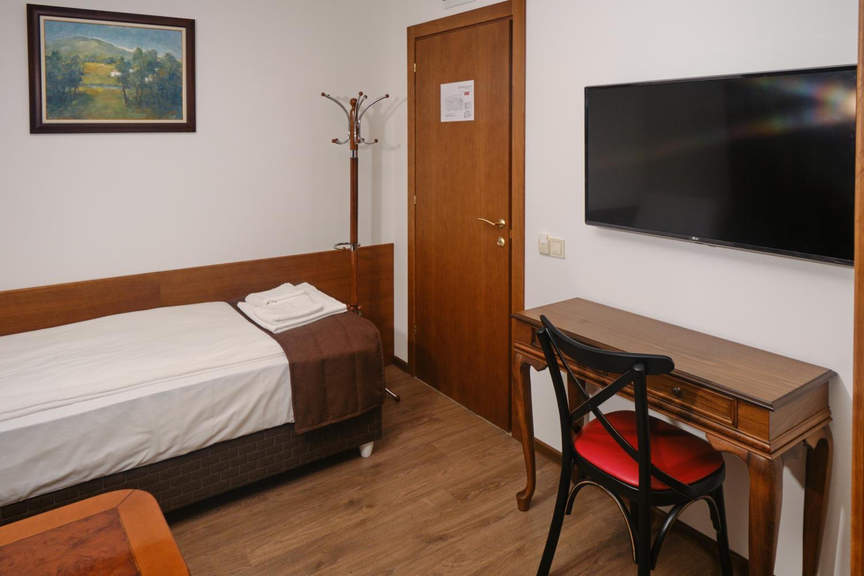 Triple Room with City View photo 2