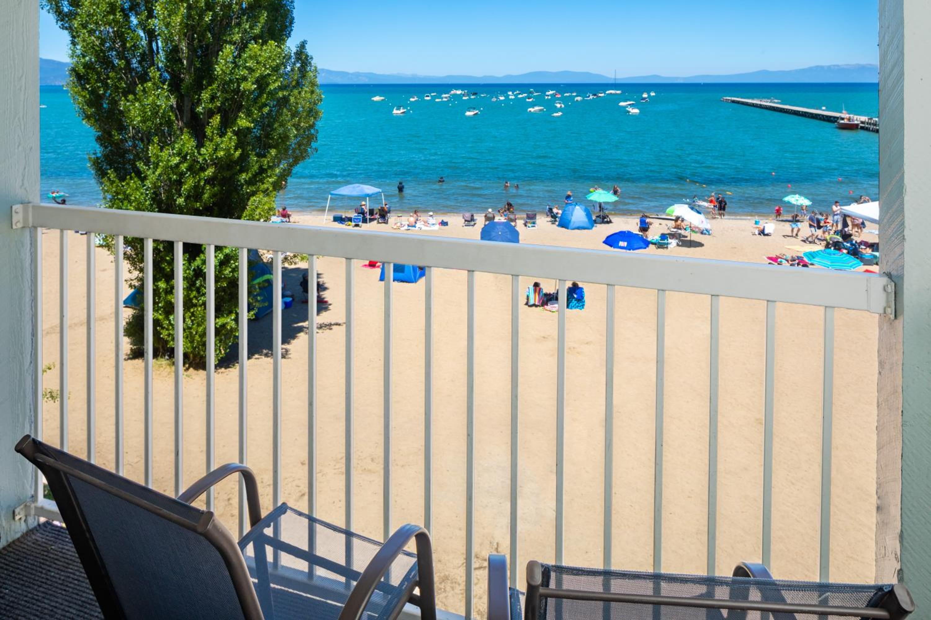 Superior King Room Beachfront