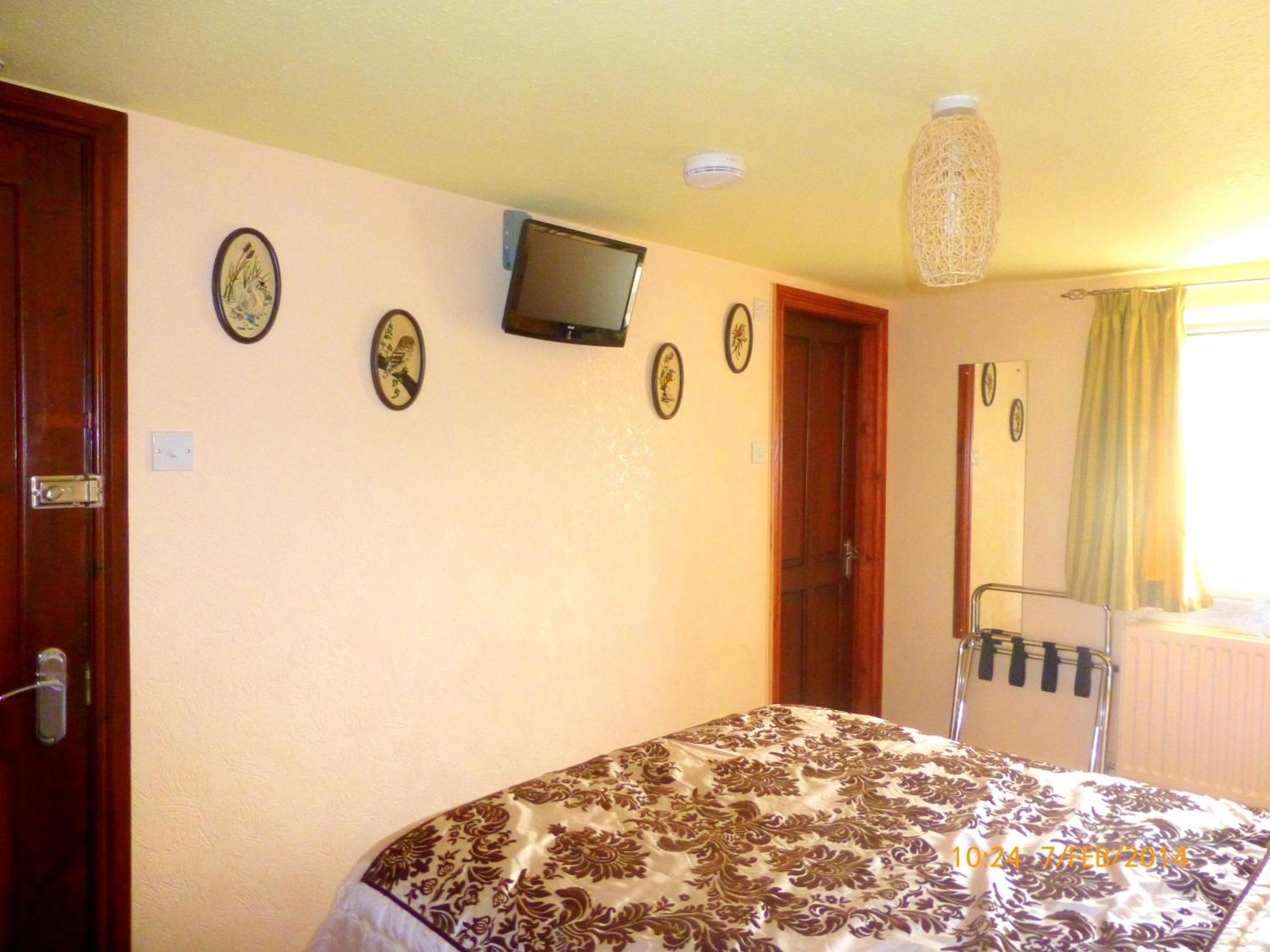Double Room with Private Bathroom photo 3