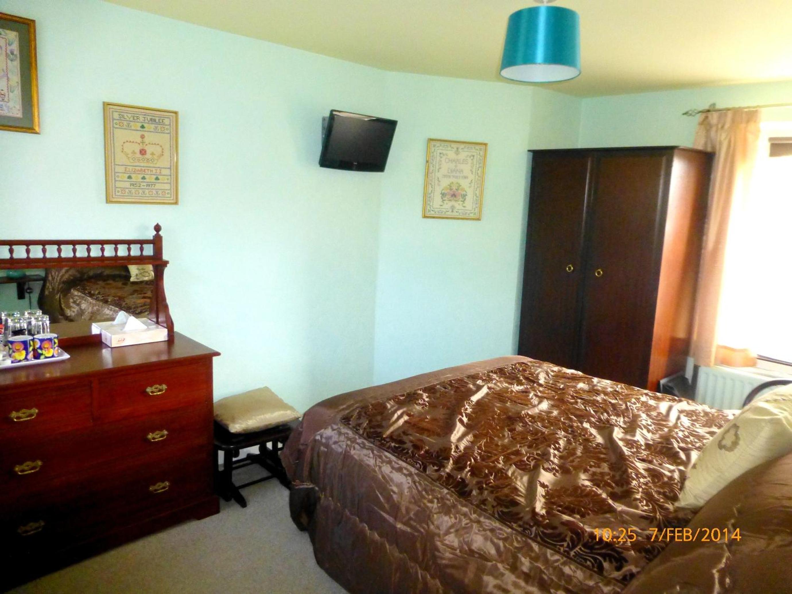 Double Room with Private Bathroom photo 2