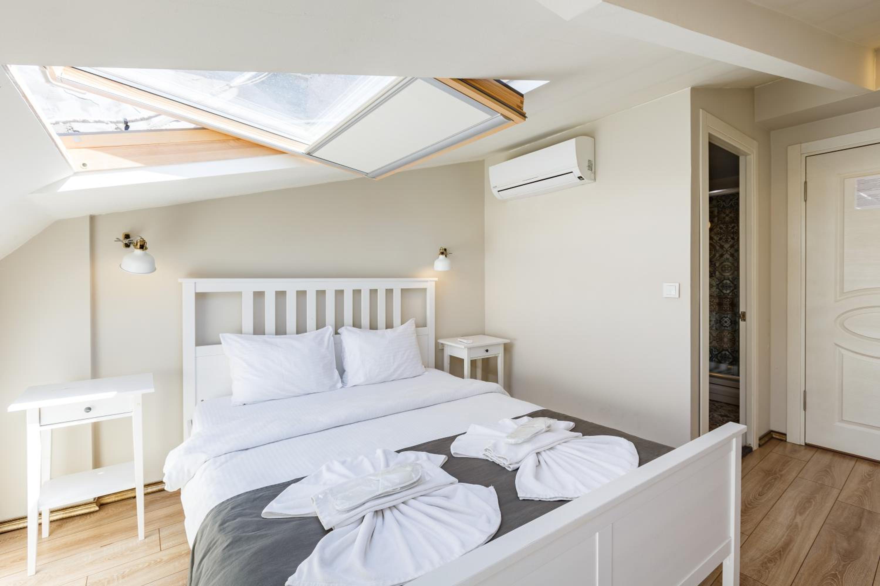 Economy Triple Room — the supplier's photographs — photo 3