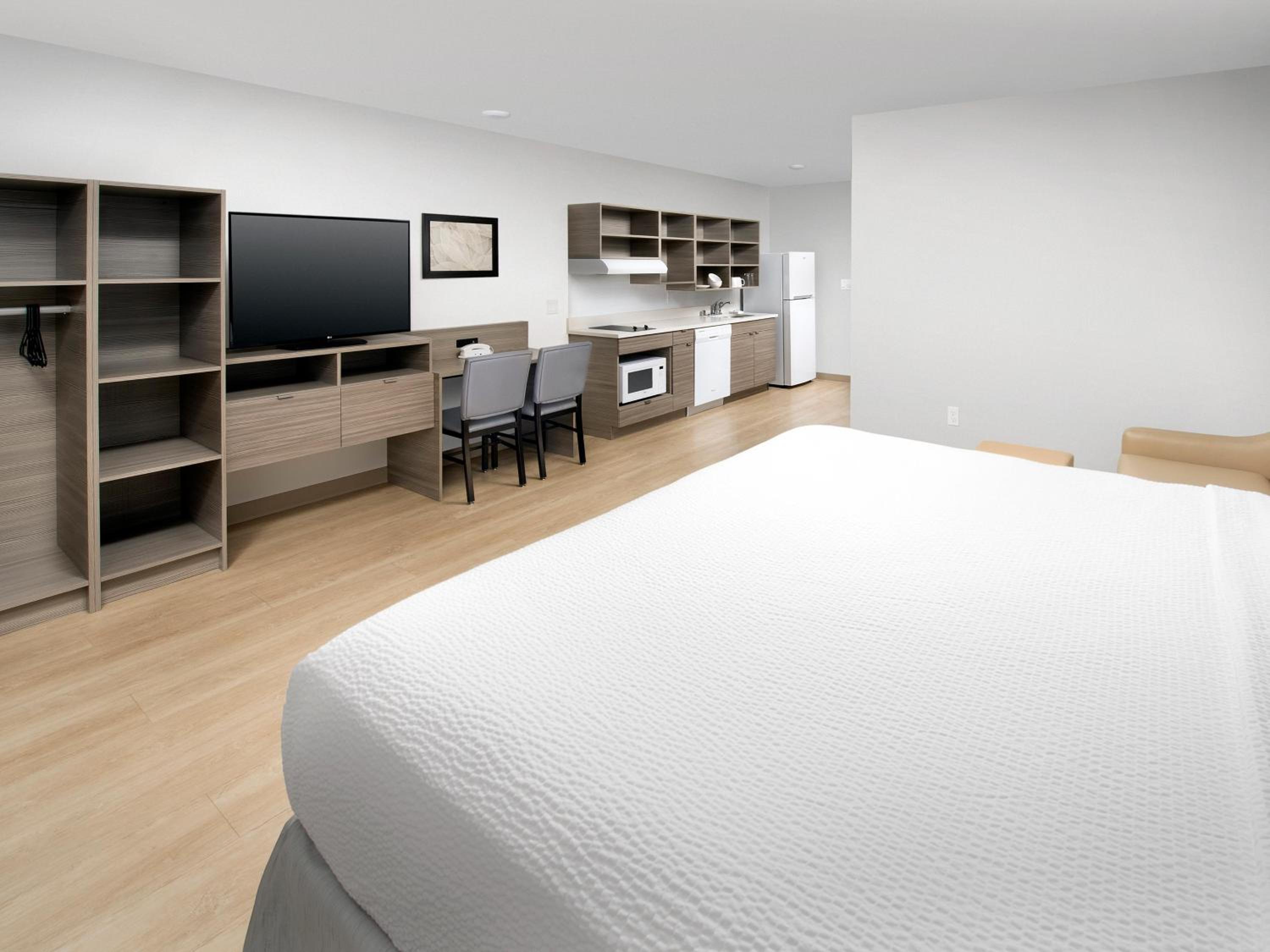 King Room - Accessible/Non-Smoking photo 1