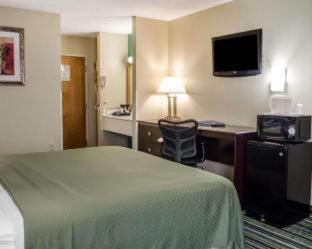 Standard King Room - Non Smoking photo 1