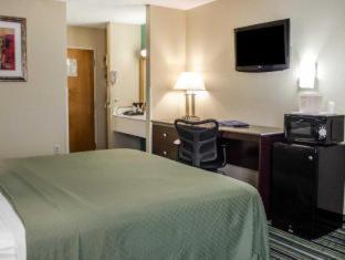 Standard King Room - Non Smoking photo 3