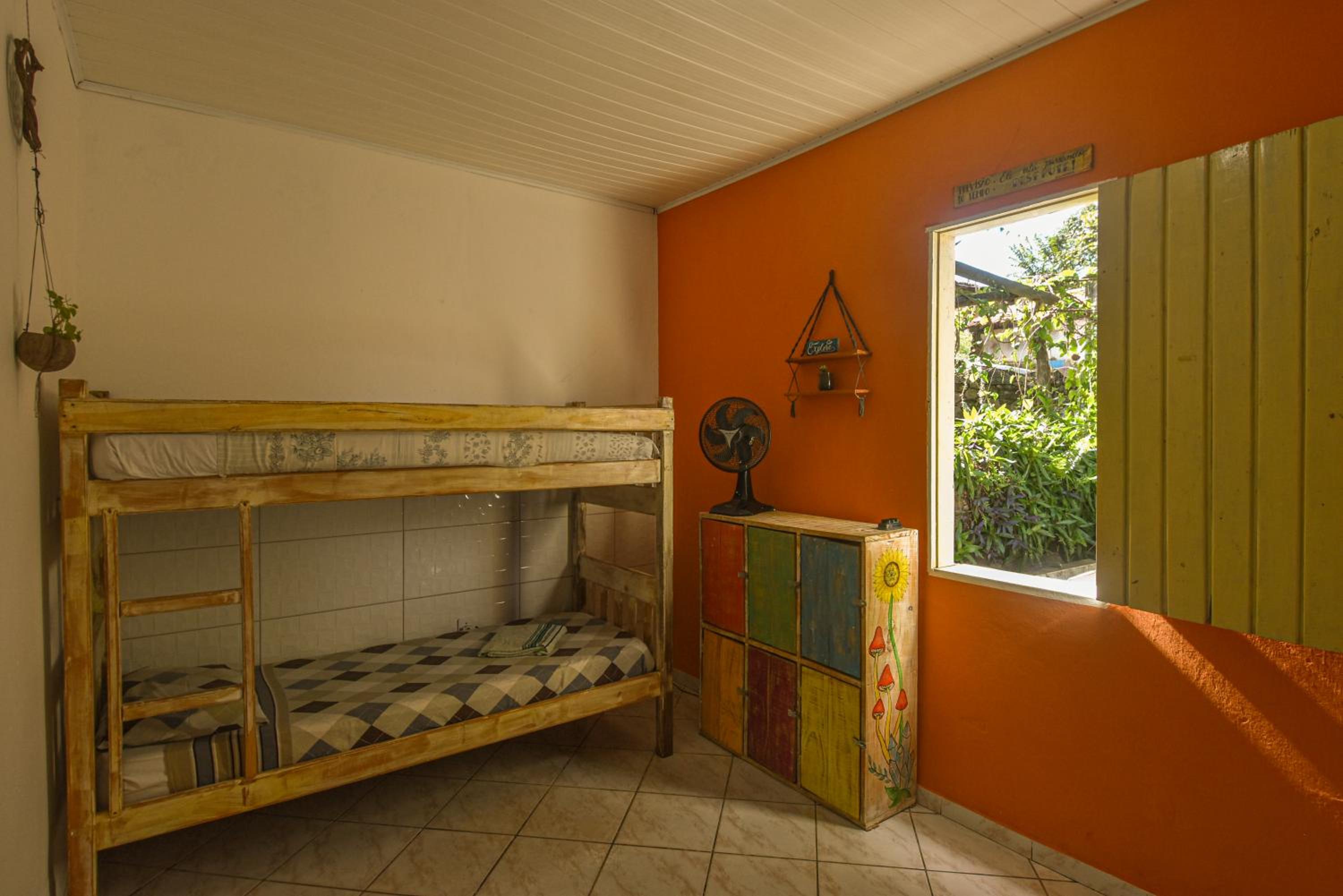 Bed in 4-Bed Mixed Dormitory Room photo 2