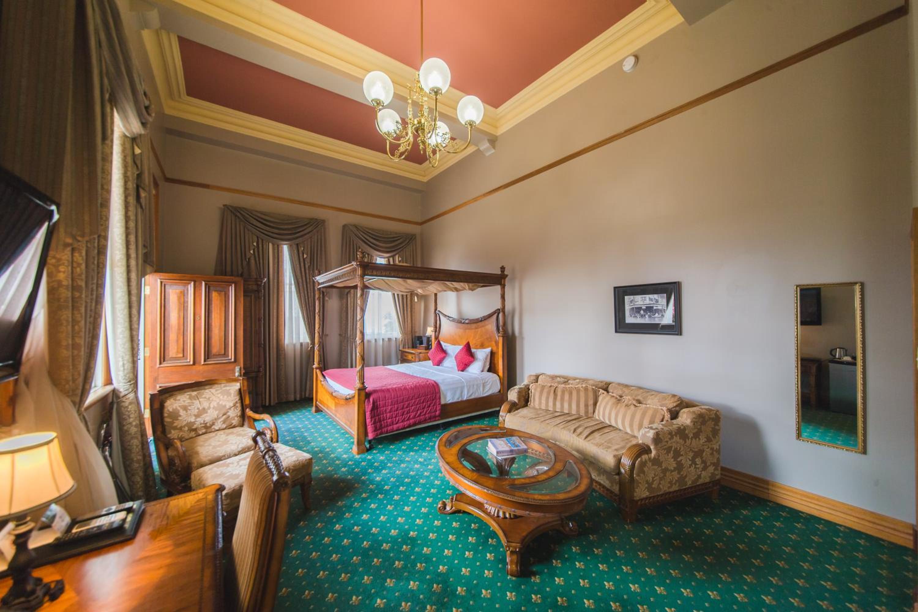 King Room - Accessible/Non-Smoking photo 2
