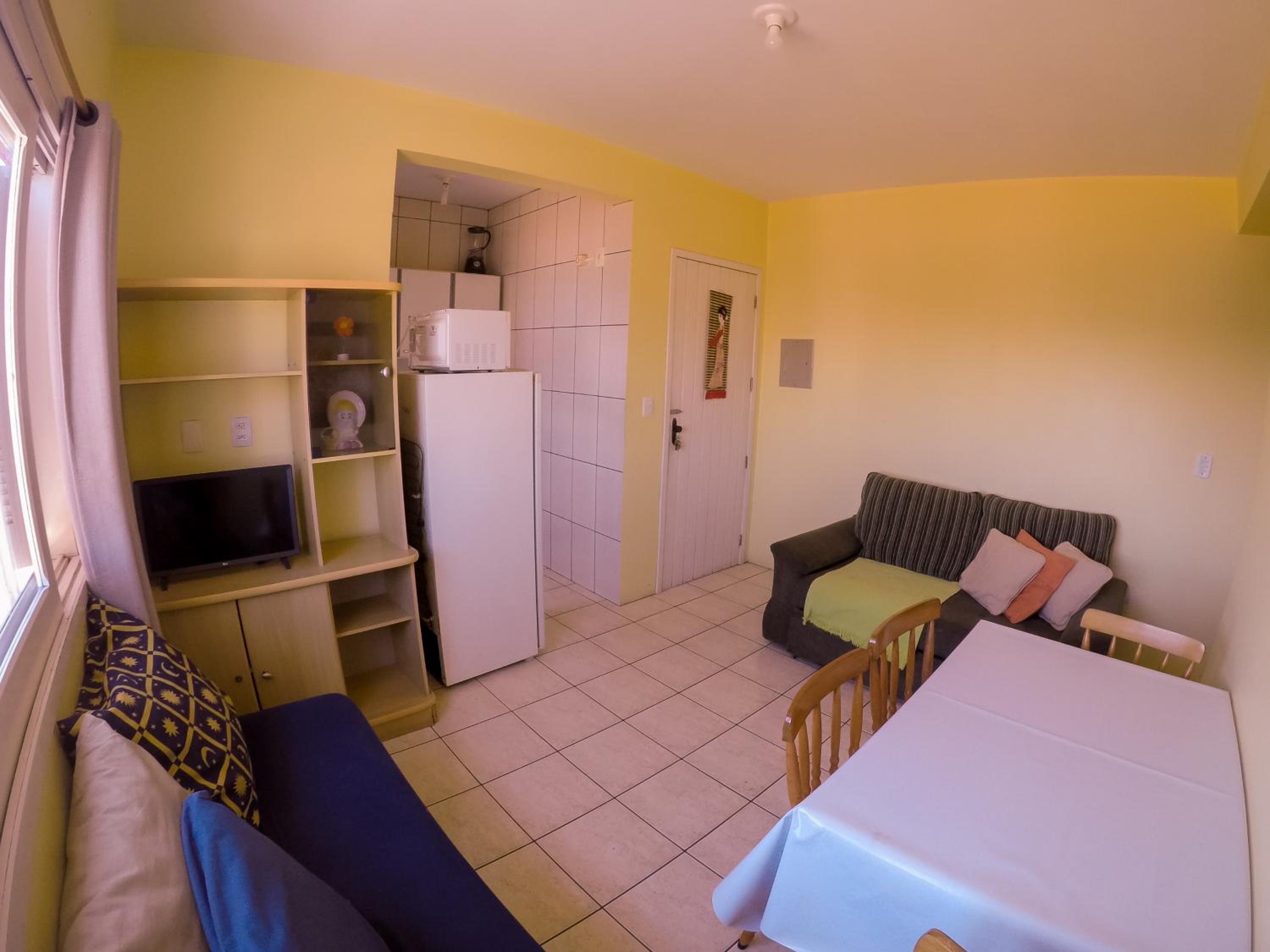 One-Bedroom Apartment photo 1