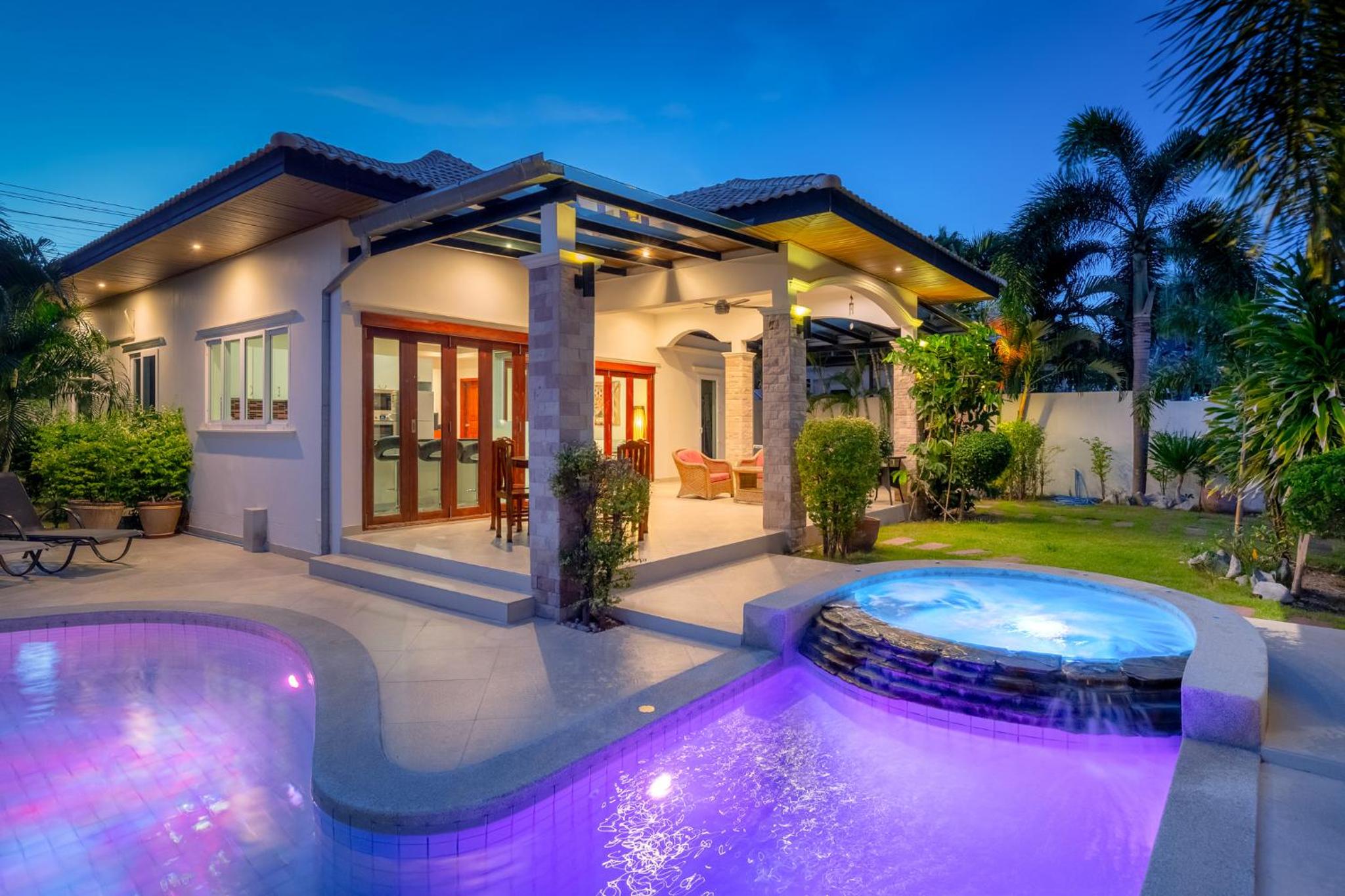 Villa with Private Pool photo 3
