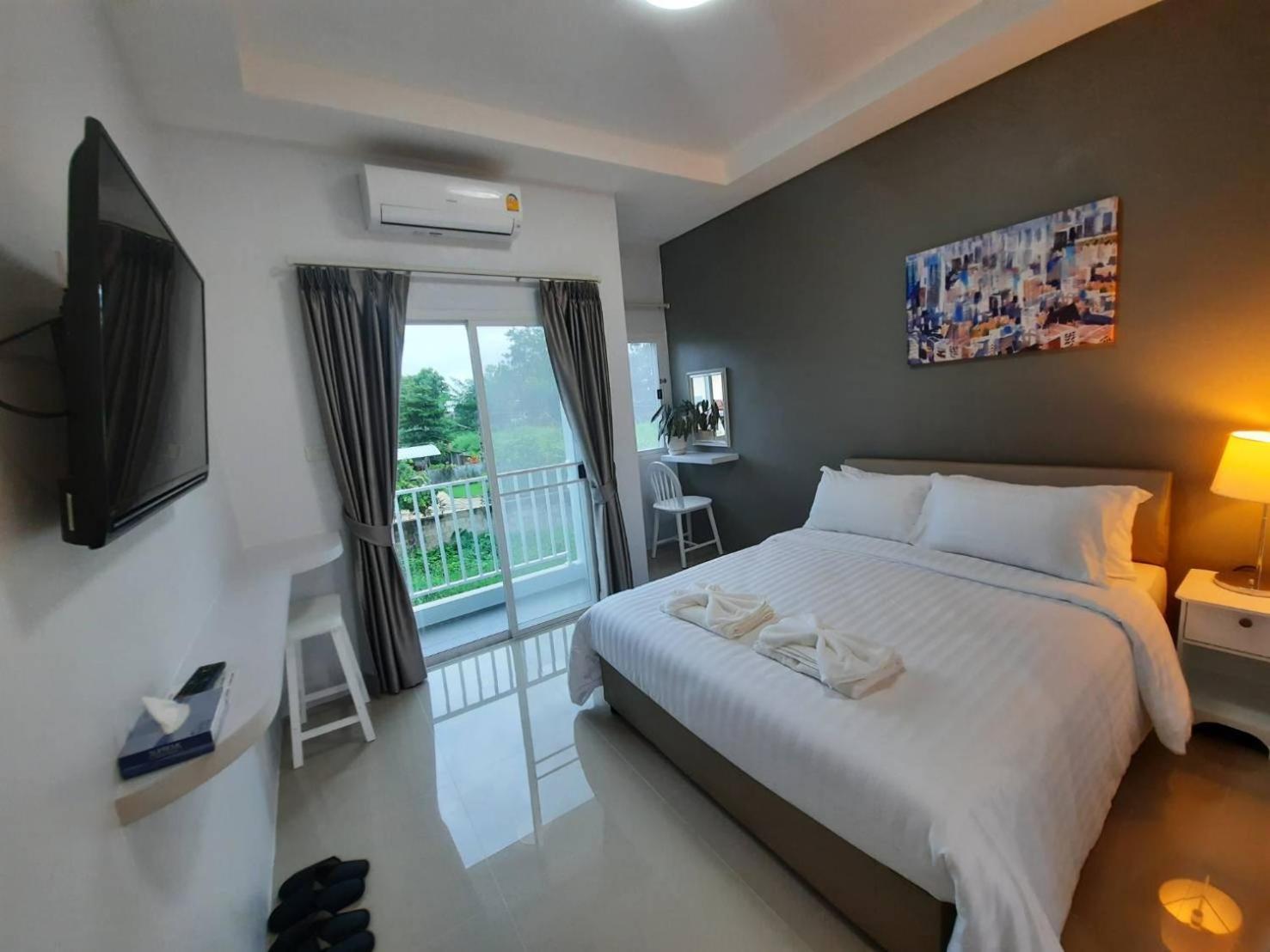 Standard Queen Room - Photo 1