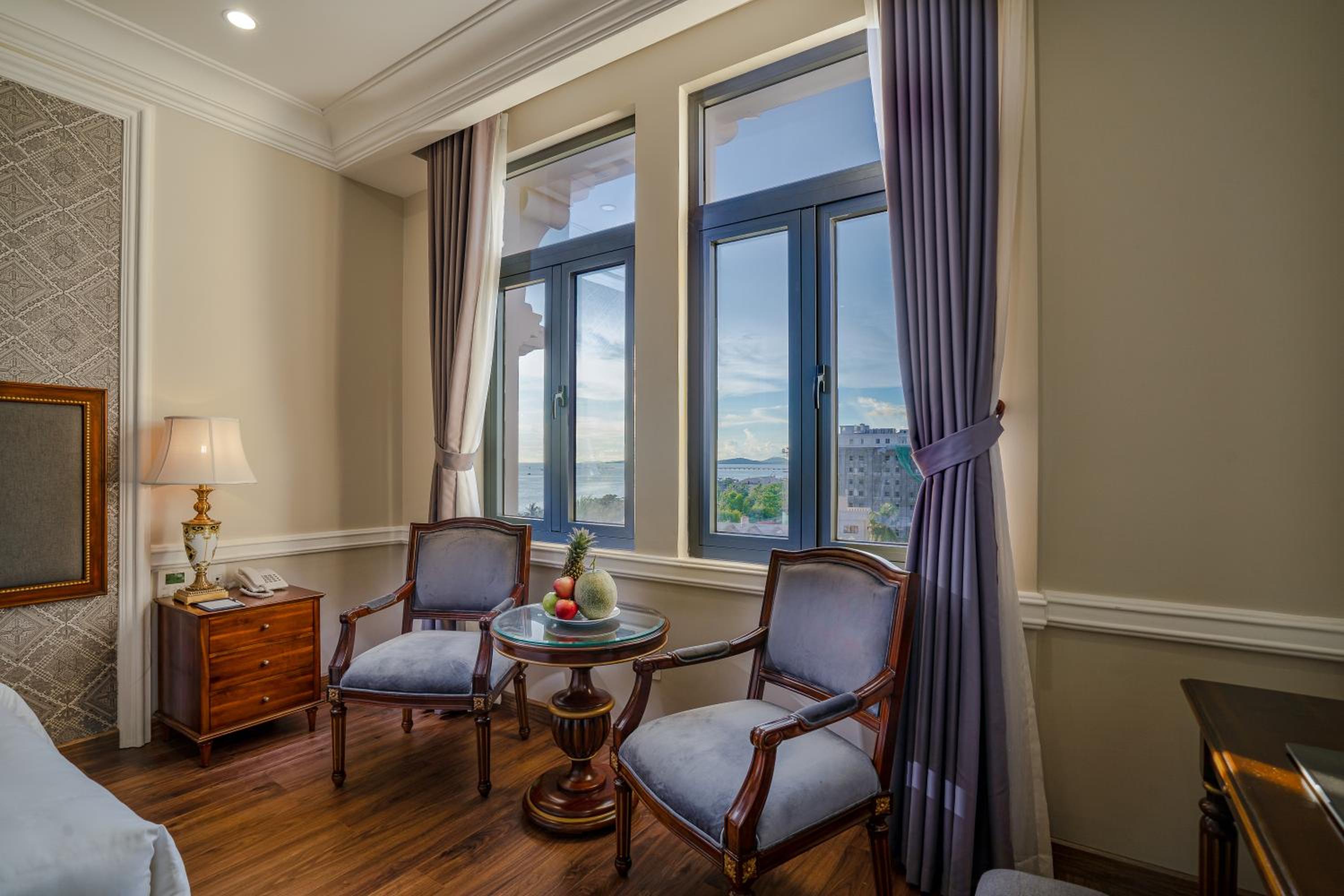Premier Room with Sea View - Photo 4