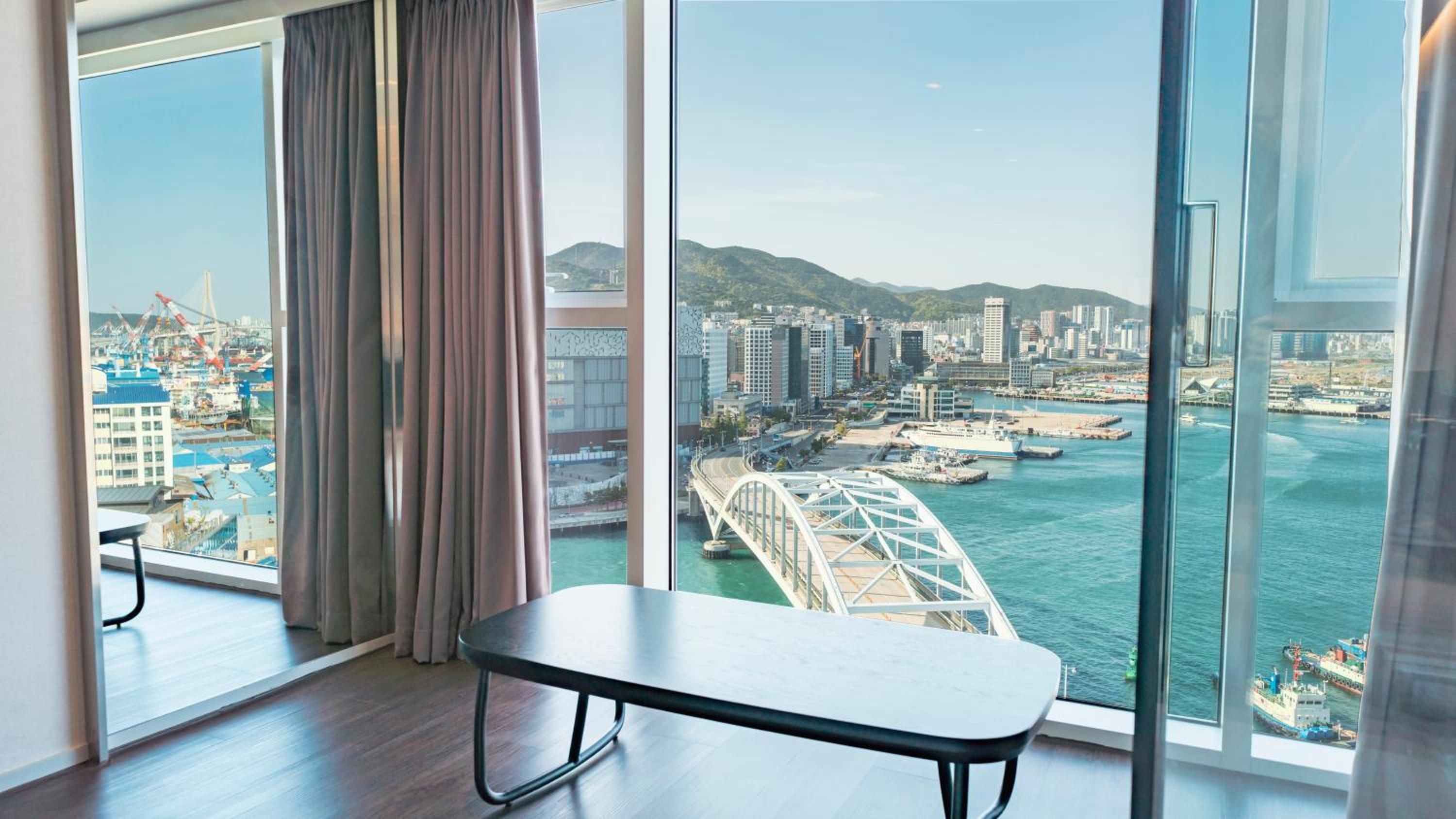 Korean-style Room with Ocean View - Photo 11