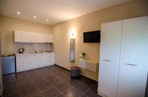 Deluxe Family Room photo 2