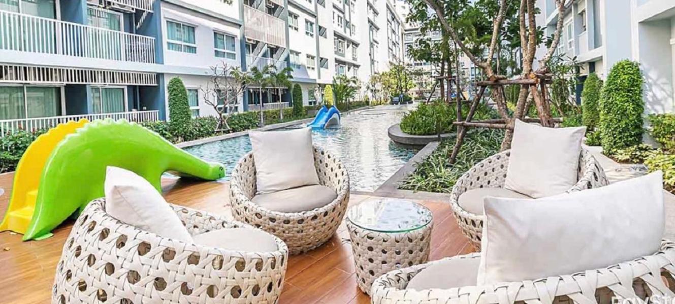 Apartment with Garden View - Photo 15